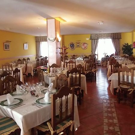 Hostal-Restaurante San Antolin Tordesillas Exterior photo