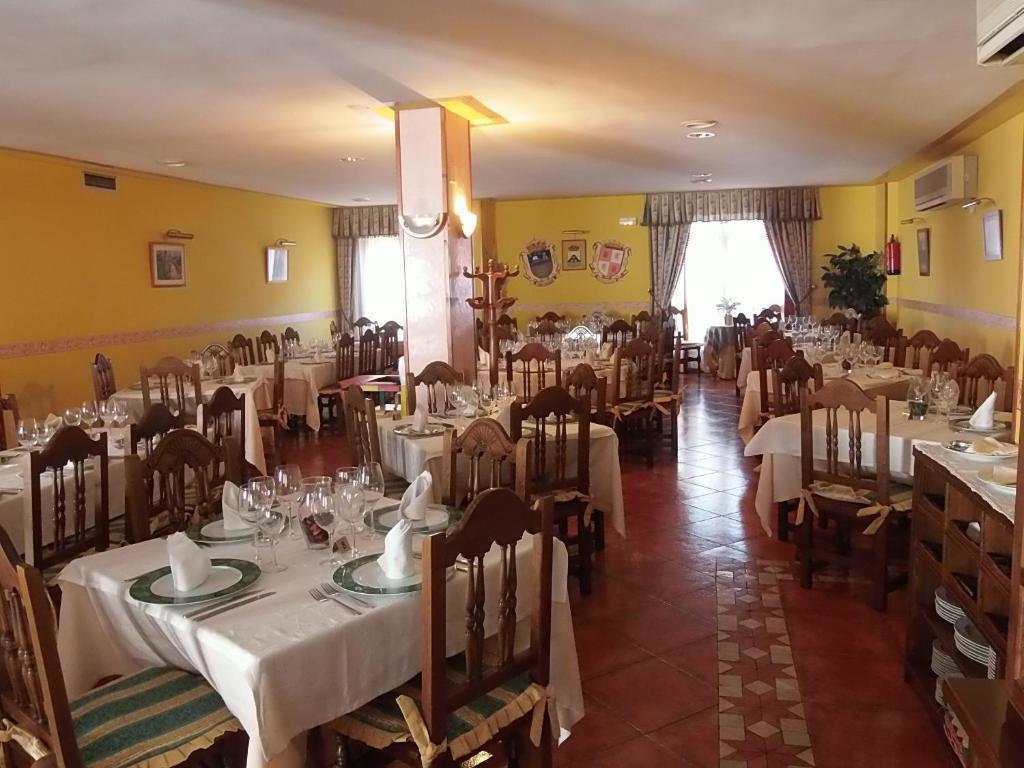 Hostal-Restaurante San Antolin Tordesillas Exterior photo