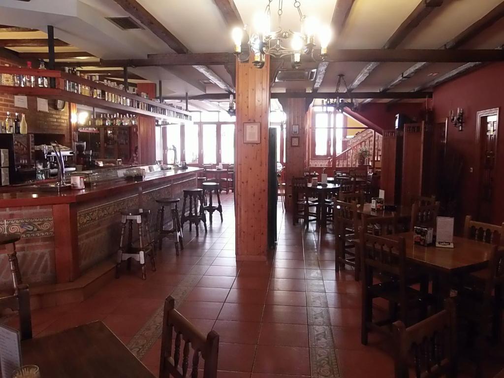 Hostal-Restaurante San Antolin Tordesillas Exterior photo